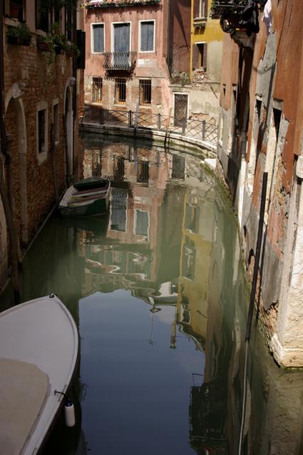 venise- petit canal-photo michel ducruet-2010