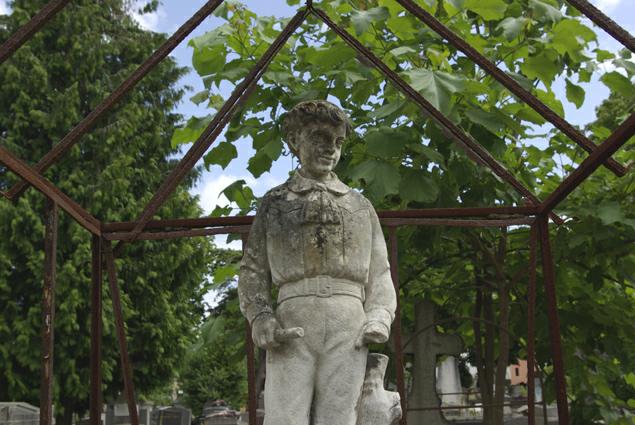 photo de cimetiere. michel ducruet 2009.