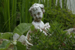 statue de jardin. Verneusses. photo michel ducruet