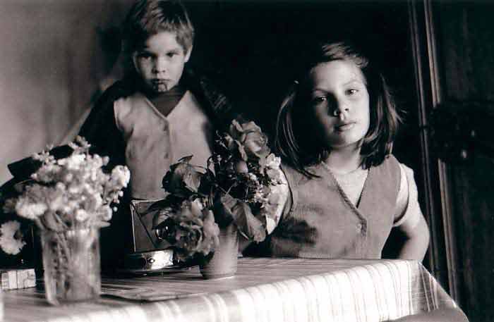 photo michel ducruet, deux enfants  la campagne, two children in the country