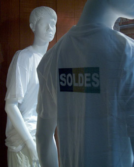 soldes tee-shirt. Saint-Malo. photo michel ducruet
