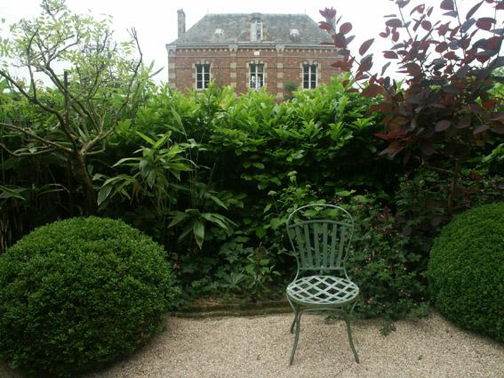 coin de jardin, pays de Caux. photo michel ducruet.