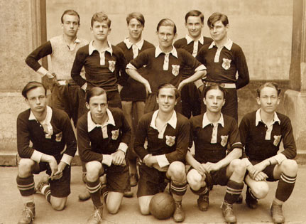Equipe premire. Football. Mongr. 1932-1933