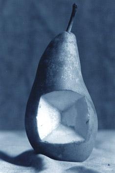 poire creuse, pear with hole