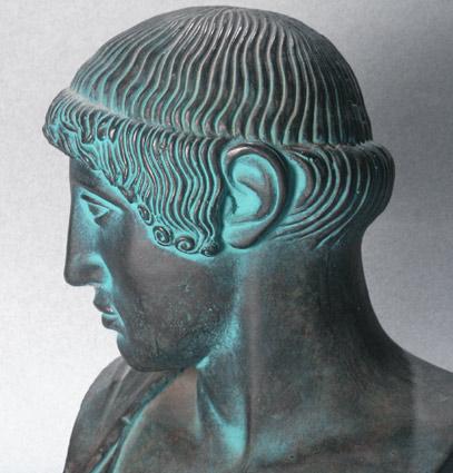 Homme grec. bronze d'Olympie. photo michel ducruet